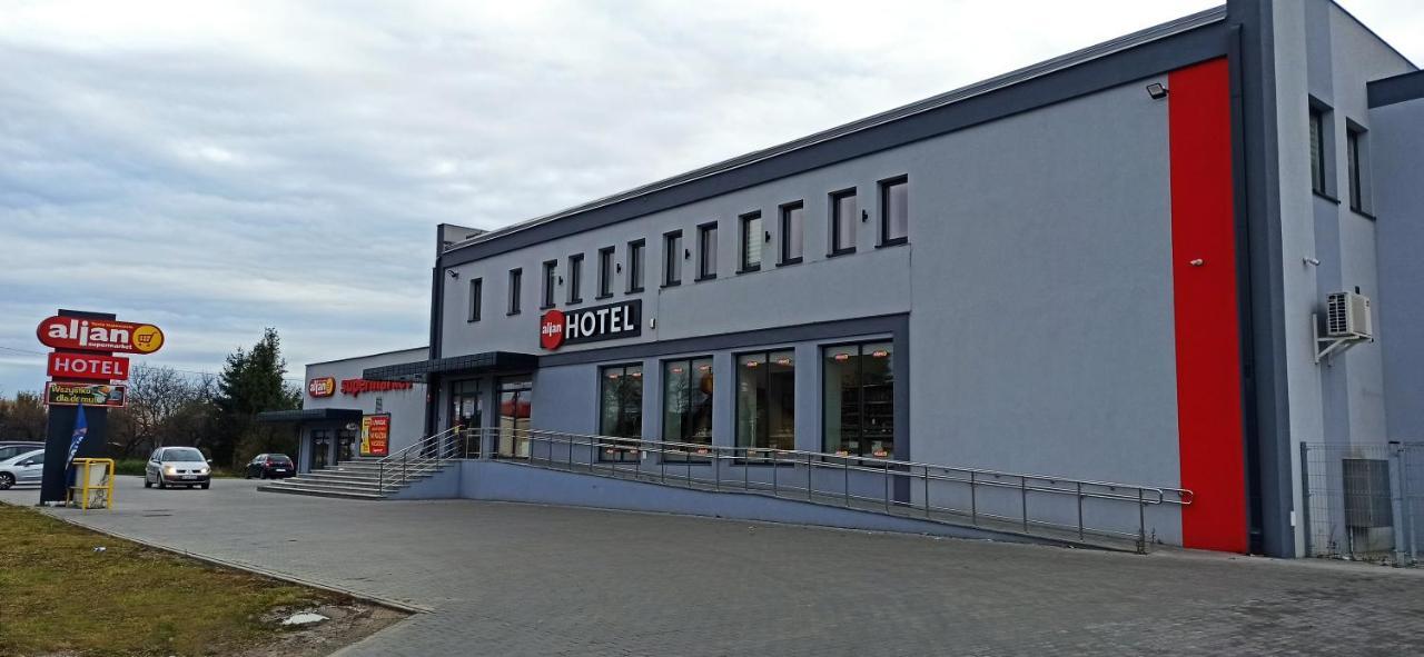 Hotel Aljan Wiazownica Екстер'єр фото
