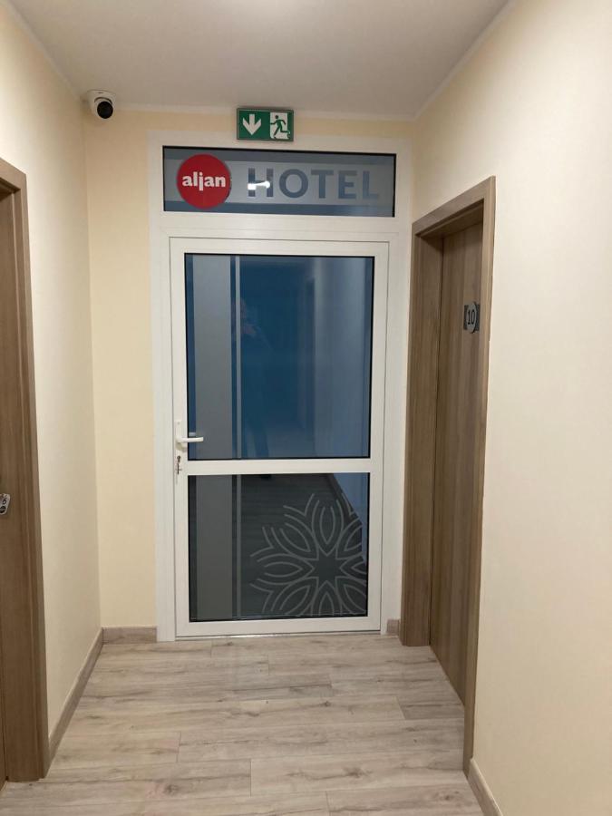 Hotel Aljan Wiazownica Екстер'єр фото